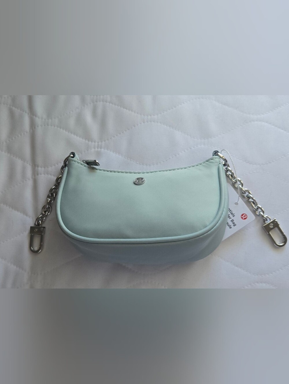 NWT!! LULULEMON CITY ESSENTIALS NANO BAG - PELICAN (MINT GREEN) - BRAND NEW - Picture 2 of 6